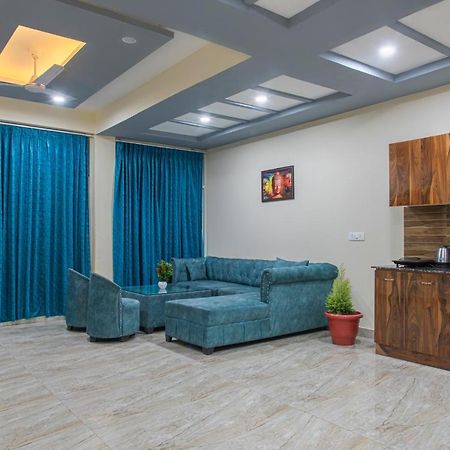 Valley View Apartments Kasauli Bagian luar foto