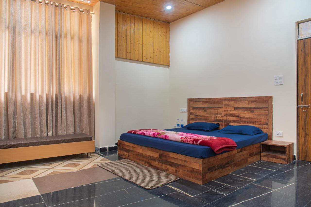 Valley View Apartments Kasauli Bagian luar foto