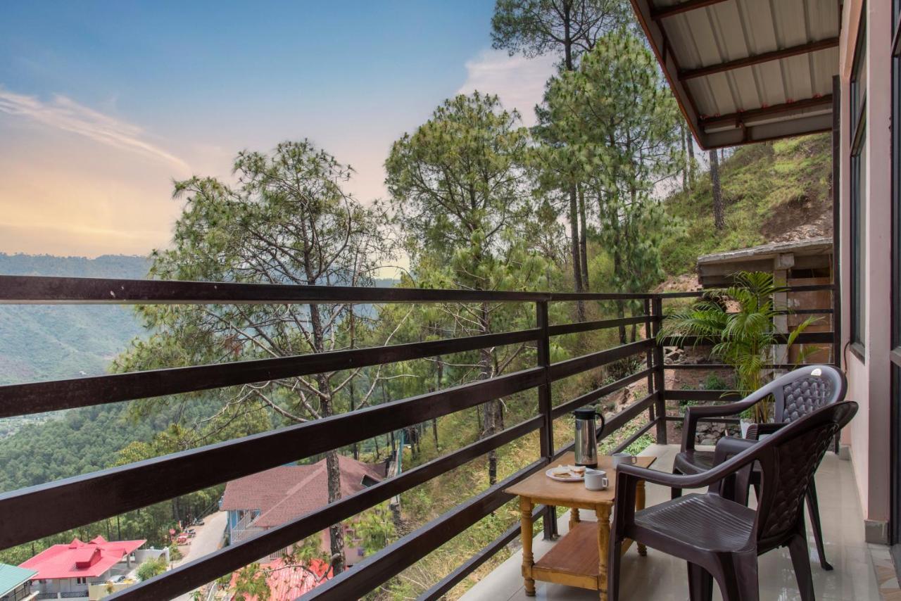 Valley View Apartments Kasauli Bagian luar foto