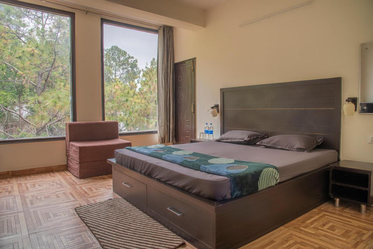Valley View Apartments Kasauli Bagian luar foto